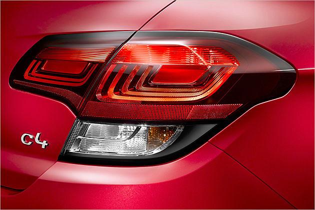 Am Heck des Citroën C4 wurden die Rückleuchten neu gestaltet