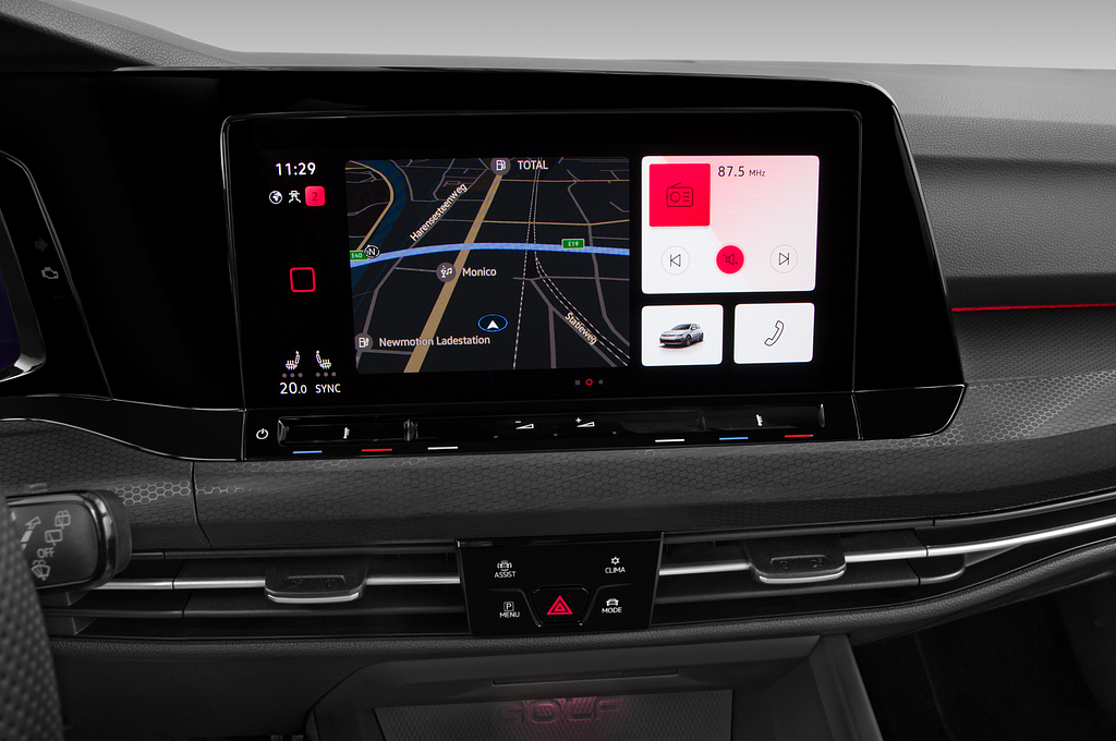 Volkswagen Golf (Baujahr 2021) GTI 5 Türen Mittelkonsole