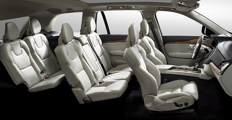 wer will, kann im Innern des Volvo XC90 bis zu sieben Personen unterbringen