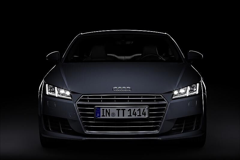 Lichtdesign bei Audi: TT-Frontansicht
