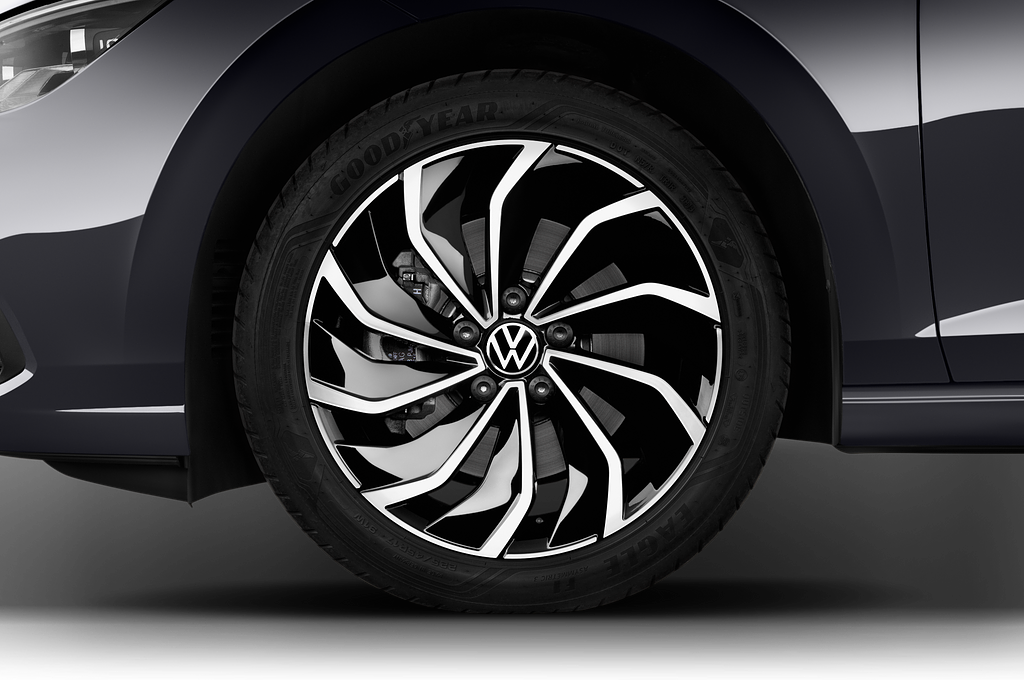 Volkswagen Golf (Baujahr 2022) Style 5 Türen Reifen und Felge