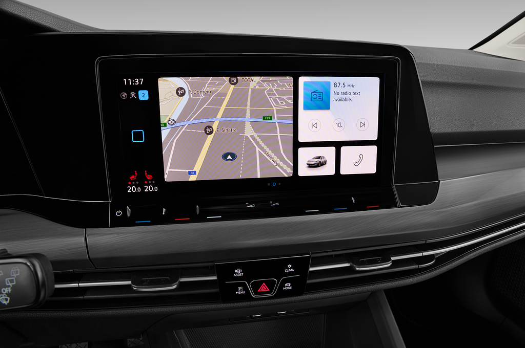 Volkswagen Golf (Baujahr 2022) Style 5 Türen Mittelkonsole