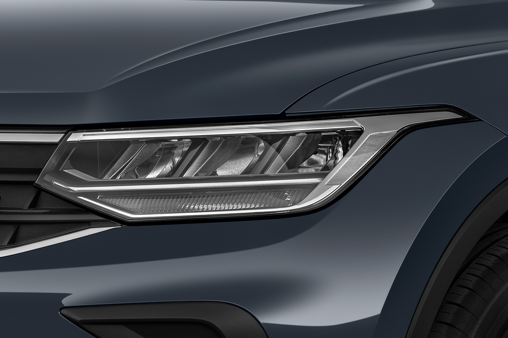 Volkswagen Tiguan (Baujahr 2021) Elegance 5 Türen Scheinwerfer