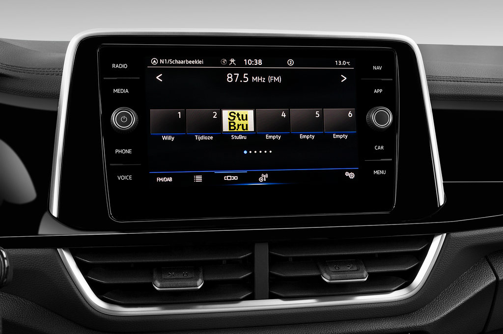 Volkswagen T-Roc (Baujahr 2022) R-Line 5 Türen Radio und Infotainmentsystem