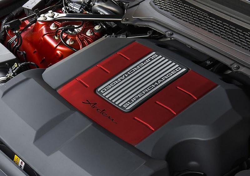 Der fünf Liter große V8 des Arden AR 9.
