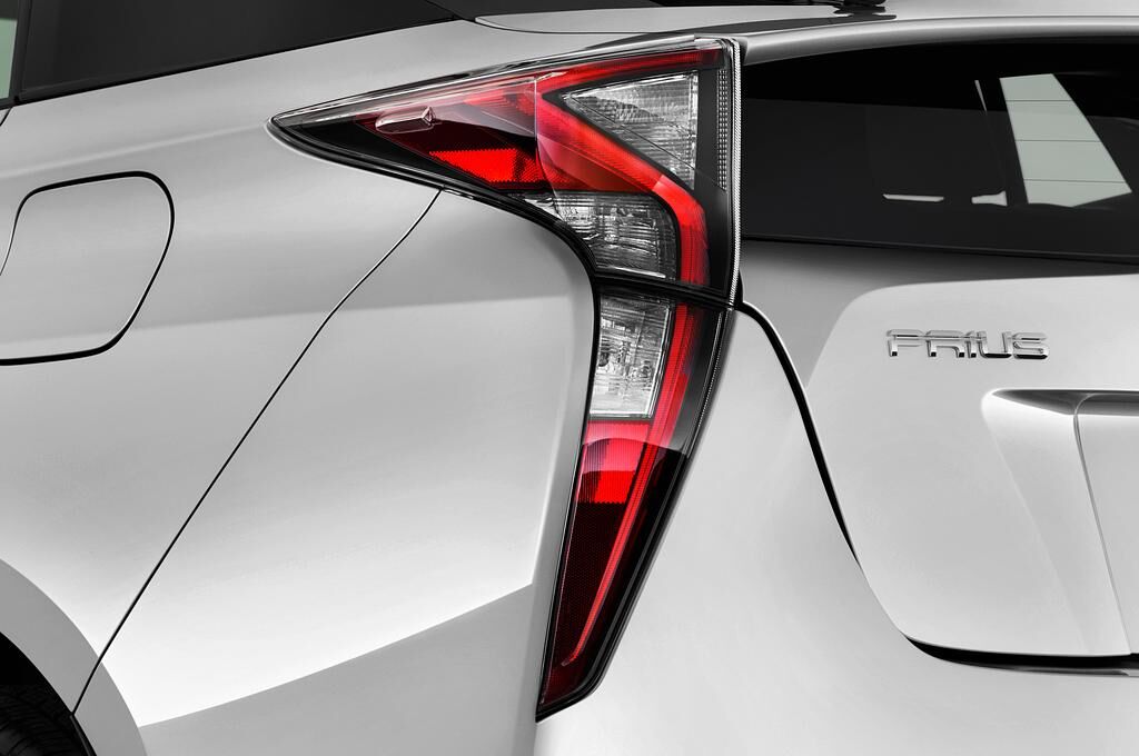 Toyota Prius (Baujahr 2018) Executive 5 Türen Rücklicht