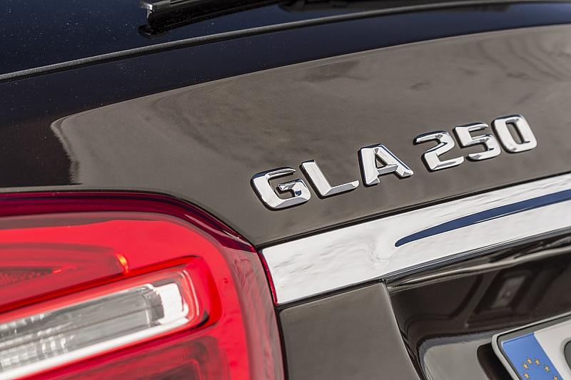 Mercedes GLA 250 4matic - 230 km/h Spitze