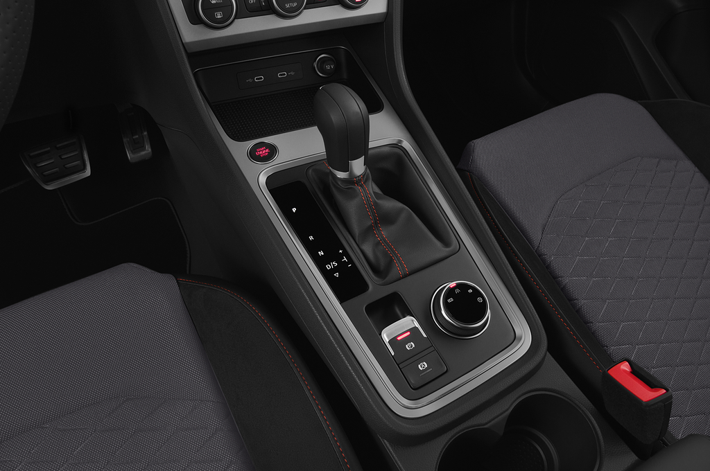 SEAT Ateca (Baujahr 2020) FR 5 Türen Schalthebel