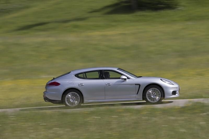 Porsche Panamera S E Hybrid 2013