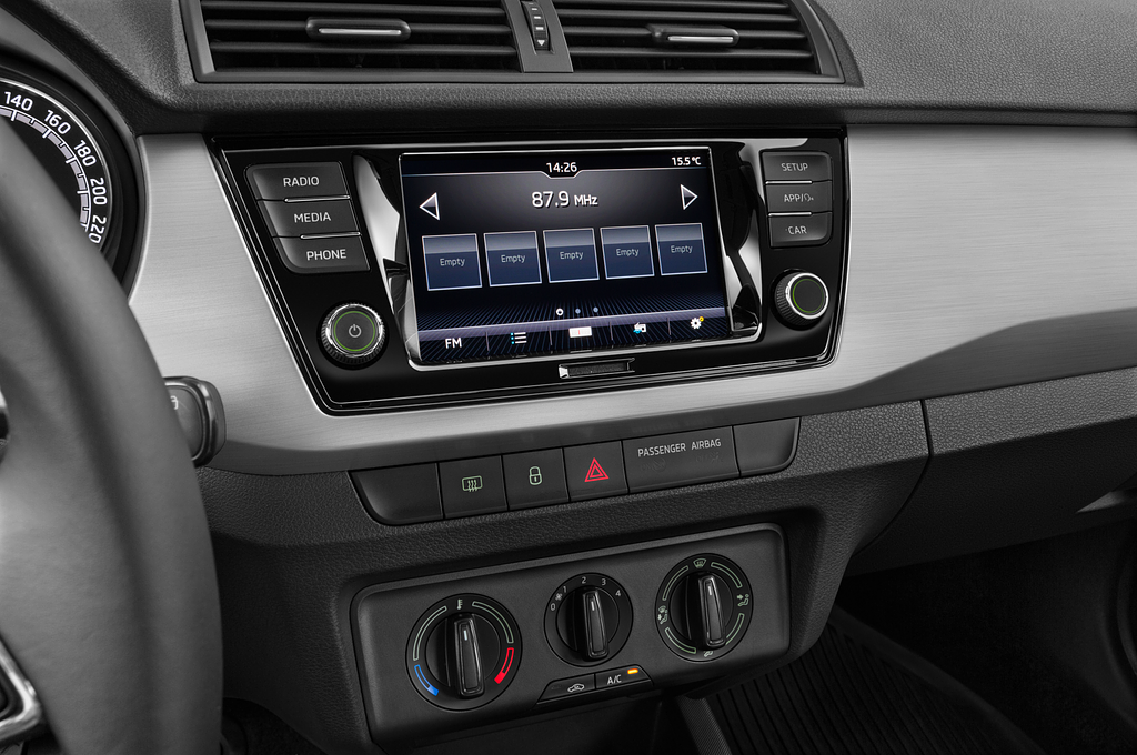 Skoda Fabia (Baujahr 2021) Style 5 Türen Mittelkonsole
