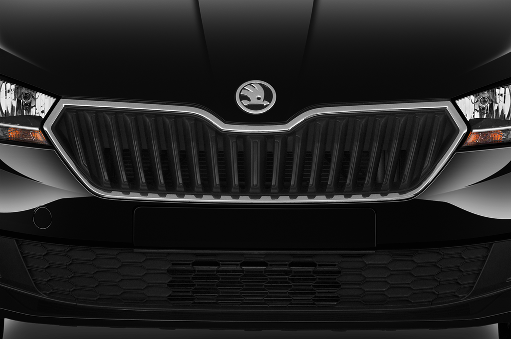 Skoda Fabia (Baujahr 2021) Style 5 Türen Kühlergrill und Scheinwerfer