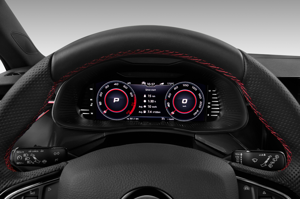 Skoda Kamiq (Baujahr 2020) Monte Carlo 5 Türen Tacho und Fahrerinstrumente