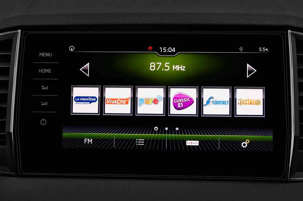 Skoda Karoq (Baujahr 2022) Style 5 Türen Radio und Infotainmentsystem