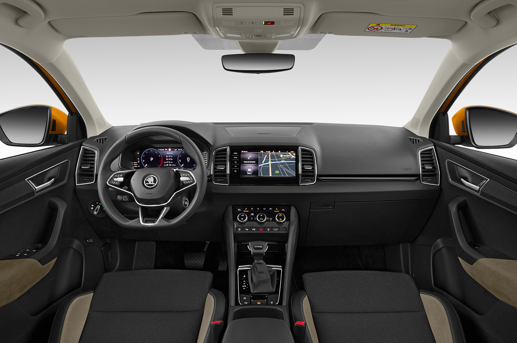 Skoda Karoq (Baujahr 2022) Style 5 Türen Cockpit und Innenraum