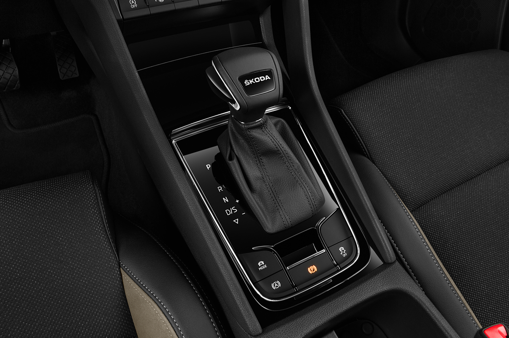 Skoda Karoq (Baujahr 2022) Style 5 Türen Schalthebel