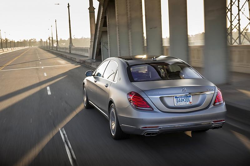 Mercedes-Maybach S 600 - 250 km/h schnell