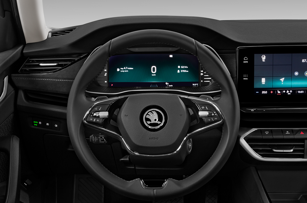 Skoda Octavia (Baujahr 2020) Style 5 Türen Lenkrad