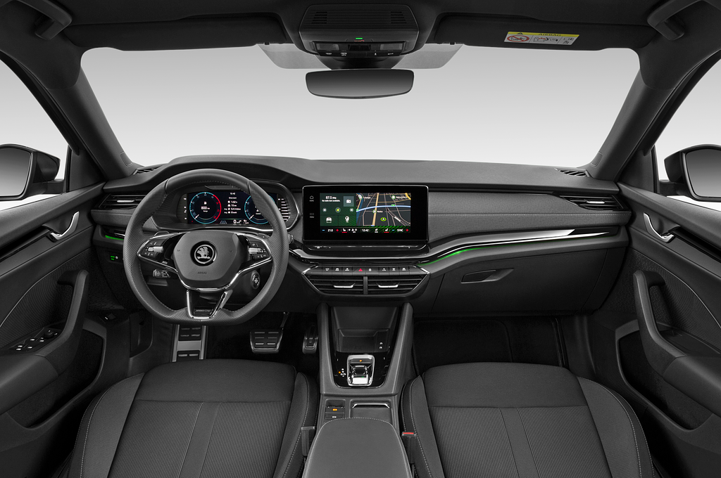 Skoda Octavia Combi iV (Baujahr 2023) SportLine 5 Türen Cockpit und Innenraum
