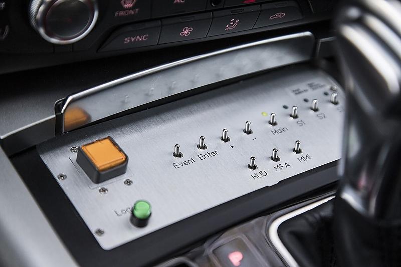 Mit dieser Schalttafel wird der Autopilot gesteuert