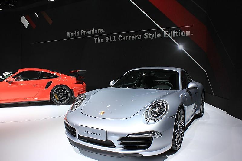 Porsche 911 Carrera Style Editon