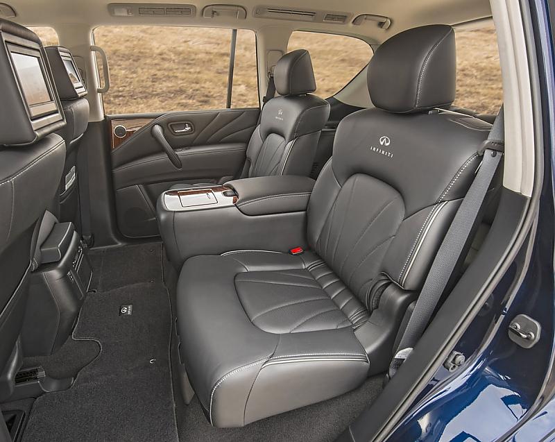 Infiniti QX 80 AWD - auch m Fond lässt es sich reisen