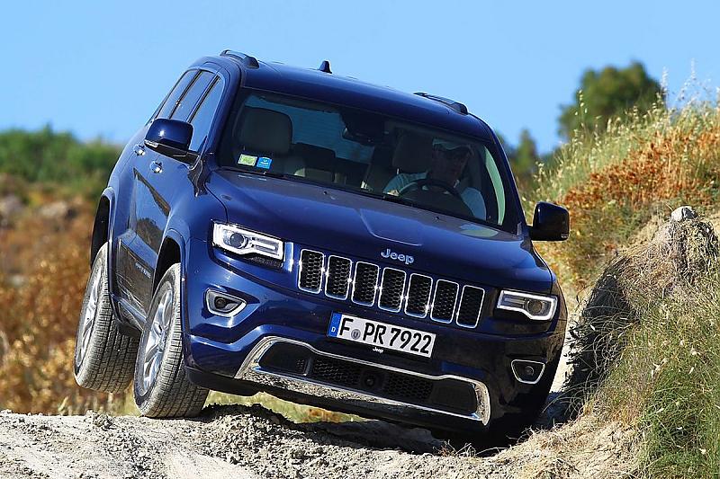 Der Jeep Grand Cherokee Summit CRD 3.0l V6 Multijet 184 kW AT kostet ab 69.900 Euro.