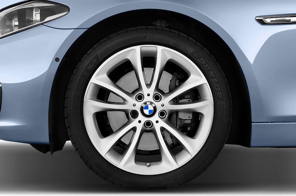 BMW 5 Series (Baujahr 2015) Activehybrid 5 A Luxury Line 4 Türen Reifen und Felge