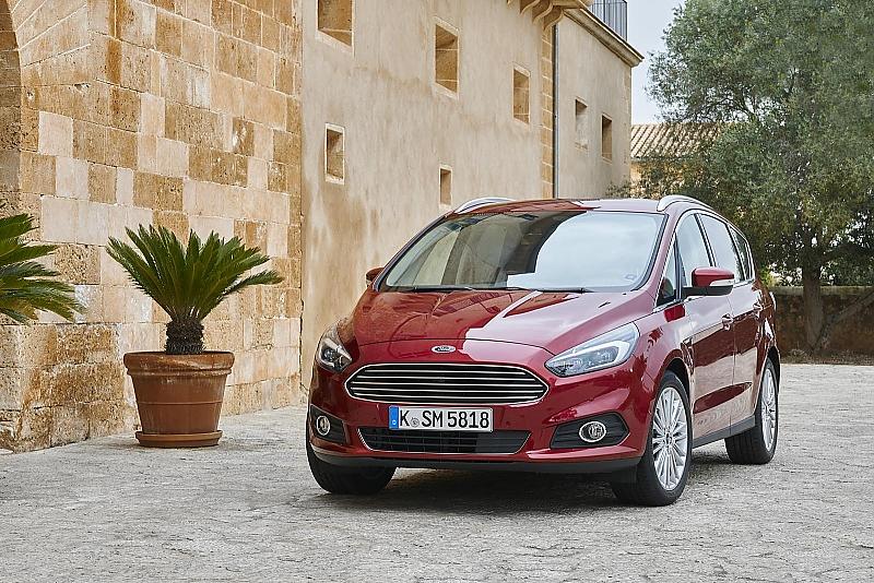 Der Ford S-Max trägt jetzt das Markengesicht
