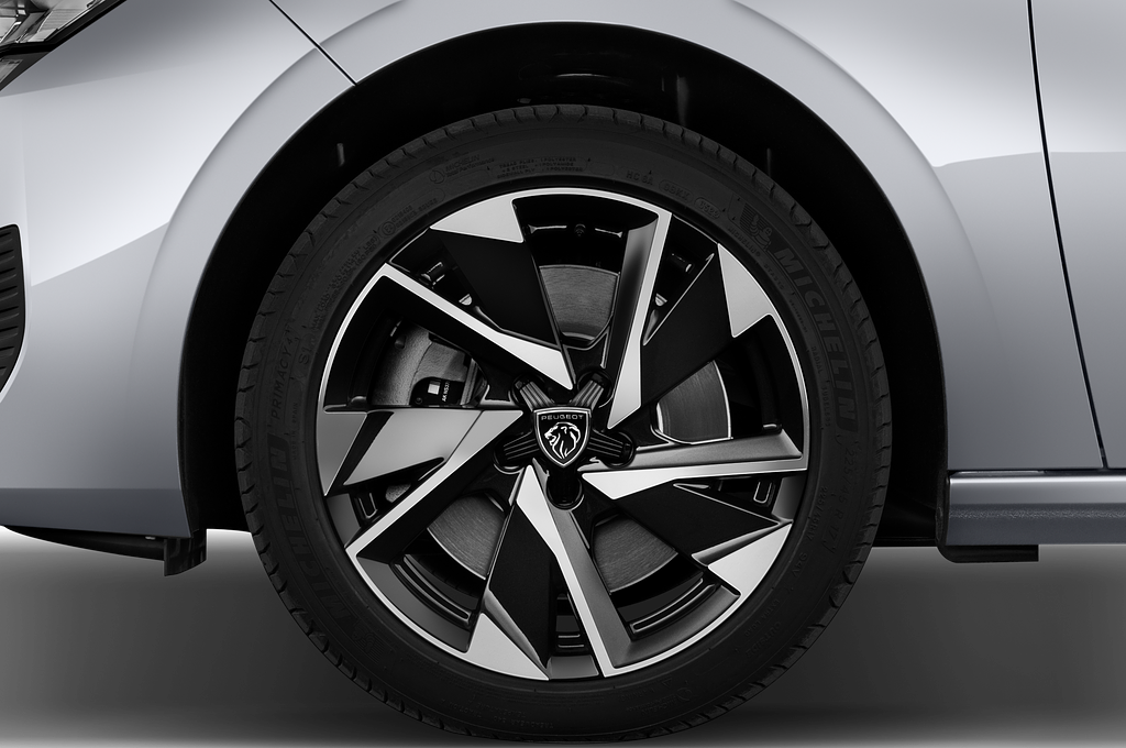 Peugeot 308 Plug-in Hybrid SW (Baujahr 2023) Allure Plug-in Hybrid 5 Türen Reifen und Felge