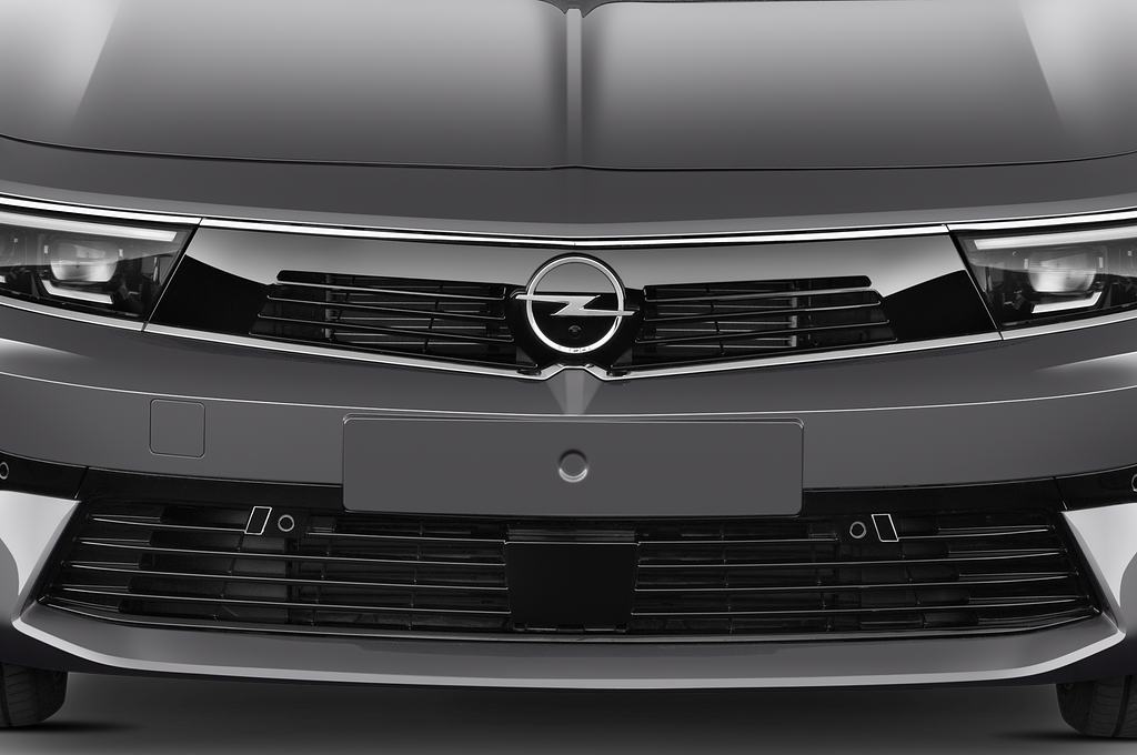 Opel Astra Sports Tourer Plug-in-Hybrid (Baujahr 2023) Ultimate 5 Türen Kühlergrill und Scheinwerfer