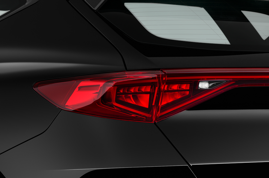 CUPRA Formentor (Baujahr 2023) e-HYBRID Base 5 Türen Rücklicht
