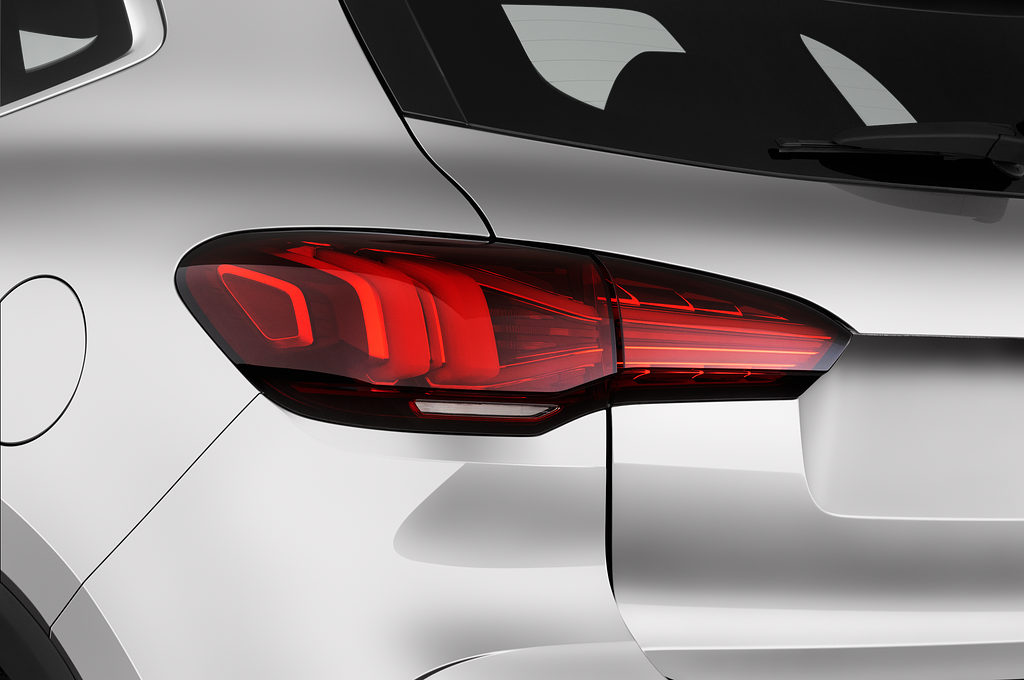 MG EHS (Baujahr 2023) PHEV Luxury 5 Türen Rücklicht