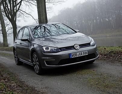 Mit zahlreichen Extras kommt der VW Golf GTE auf etwas über 45.000 Euro – kein Schnäppchen.