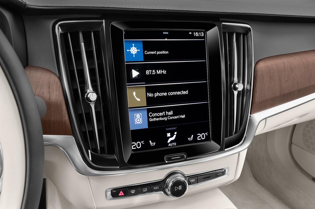 Volvo S90 Recharge (Baujahr 2021) Inscription 4 Türen Mittelkonsole
