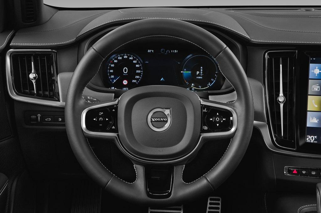 Volvo V90 Recharge (Baujahr 2021) R-Design 5 Türen Lenkrad