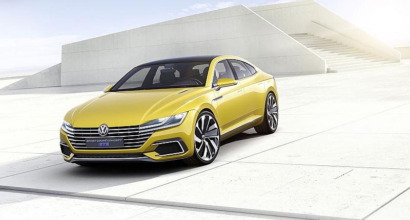 Ein V6-Benziner und zwei Elektromotoren treiben ihn an.