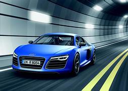 Audi R8 V10 Plus - Gefahr im Rückspiegel