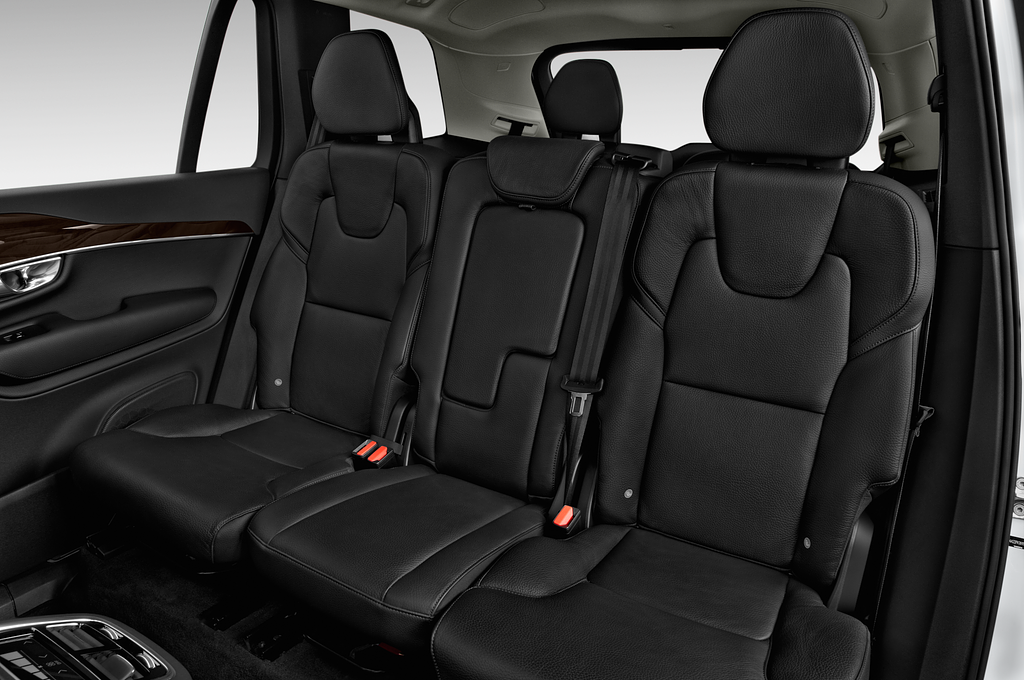 Volvo XC90 (Baujahr 2020) Momentum 5 Türen Rücksitze