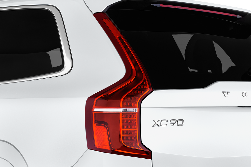 Volvo XC90 (Baujahr 2020) Momentum 5 Türen Rücklicht