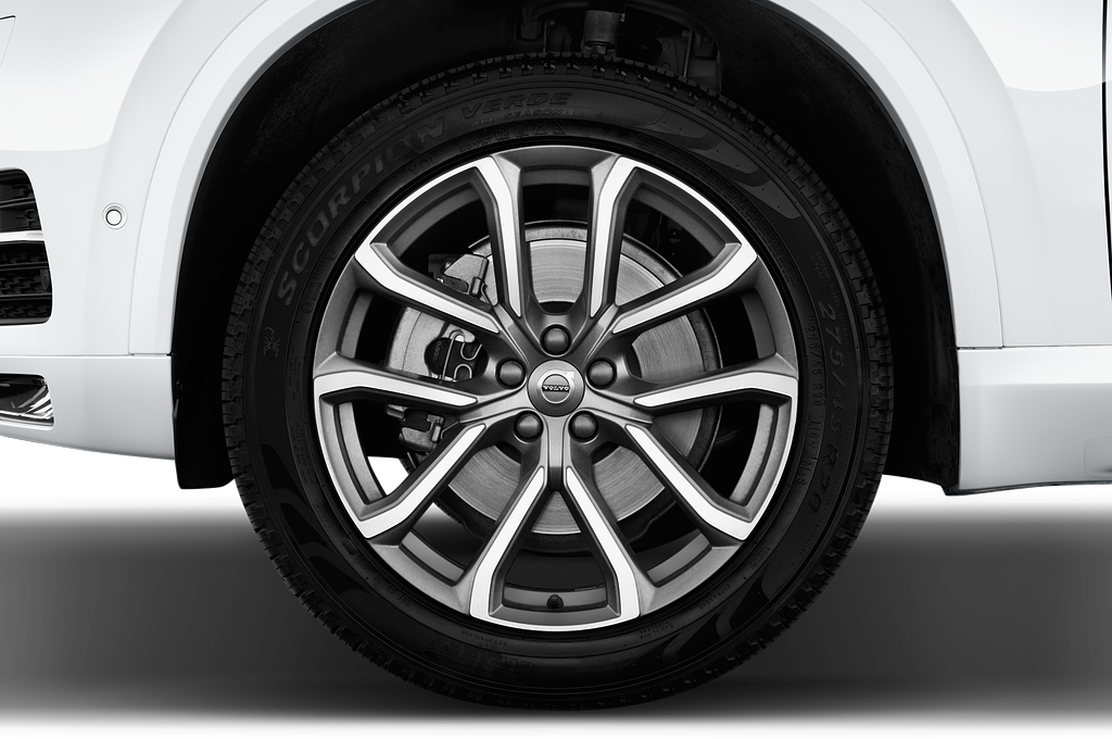 Volvo XC90 (Baujahr 2020) Momentum 5 Türen Reifen und Felge