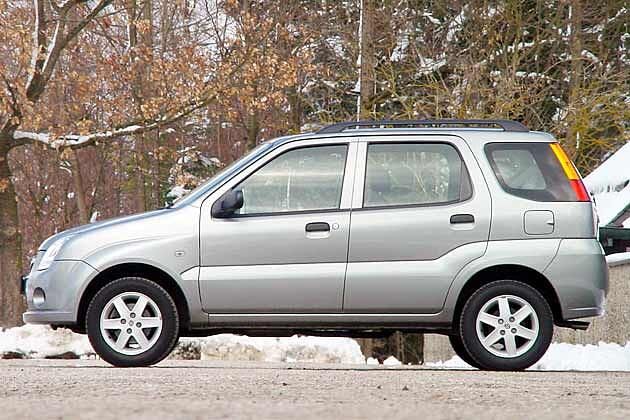 Mit 3,77 Metern ist der Suzuki Ignis nun etwa so lang wie ein Renault Clio - aber deutlich höher