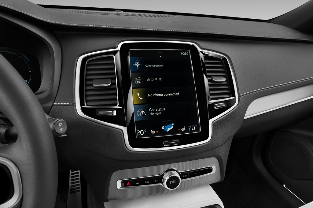 Volvo XC90 Recharge (Baujahr 2022) Ultimate Chrome 5 Türen Radio und Infotainmentsystem