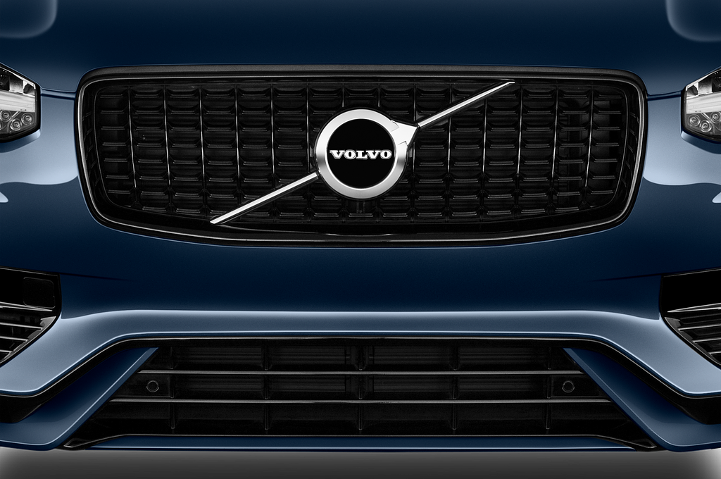 Volvo XC90 Recharge (Baujahr 2022) Ultimate Chrome 5 Türen Kühlergrill und Scheinwerfer