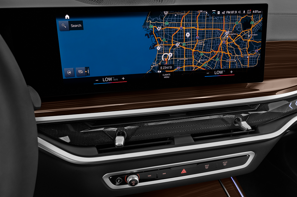 BMW X7 (Baujahr 2023) M Sportpaket 5 Türen Temperatur und Klimaanlage