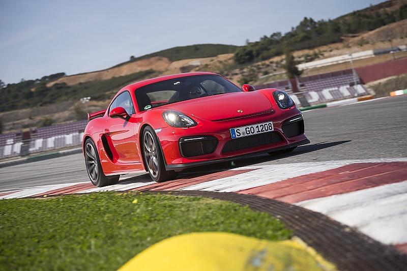 Porsche Cayman GT4