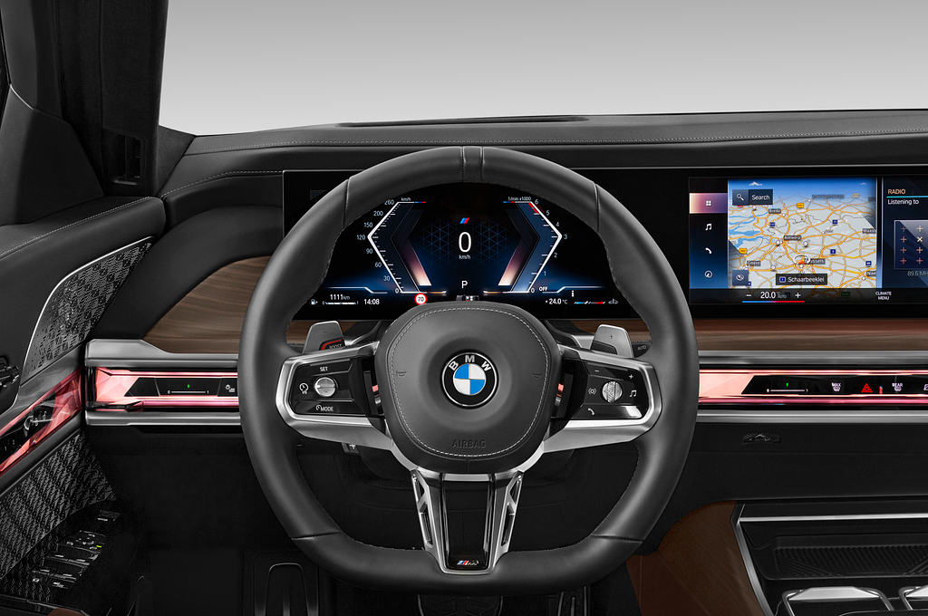 BMW 7 Series (Baujahr 2023) M Sport 4 Türen Lenkrad