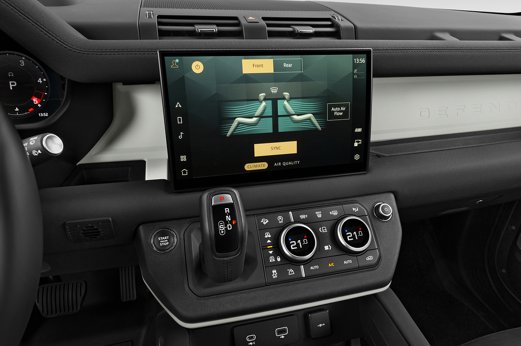 Land Rover Defender 130 (Baujahr 2023) X Dynamic SE 5 Türen Temperatur und Klimaanlage
