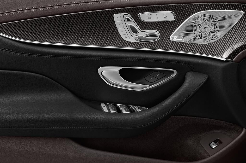 Mercedes CLS Coupe (Baujahr 2018) AMG line 4 Türen Bedienungselemente Tür
