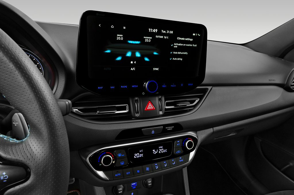 Hyundai i30 Fastback N (Baujahr 2023) N Performance 5 Türen Temperatur und Klimaanlage