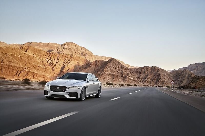 Der V6-Biturbo-Diesel hat ein maximales Drehmoment von 700 Newtonmetern
